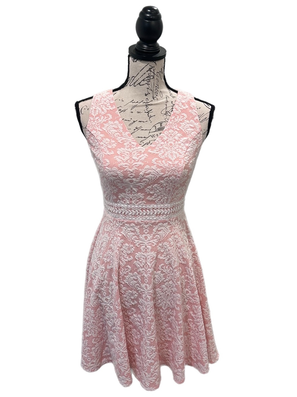 Altar'd State Jacquard Pink Floral Shelbie Midi Dress NWT Sz S NWT Style RA51147